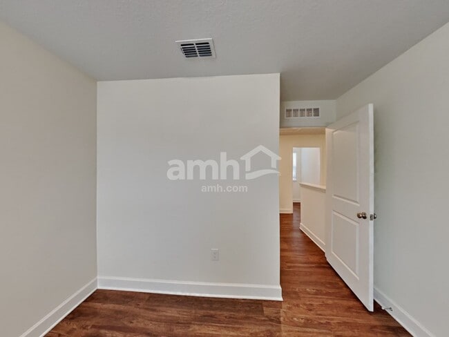 Building Photo - 29648 Passerine Ct
