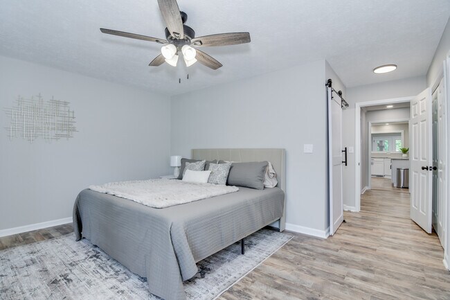 Building Photo - 219 Jasper Rd