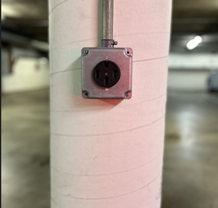 Electric Vehicle Charger in garage. - 521 Montana Ave