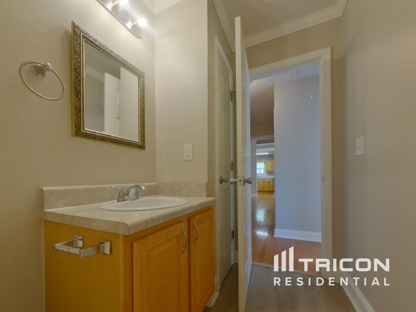 Building Photo - 136 Brookside Way