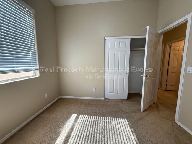 Building Photo - 16825 S 30th Ave