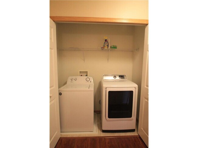 Building Photo - 2495 121st Cir NE