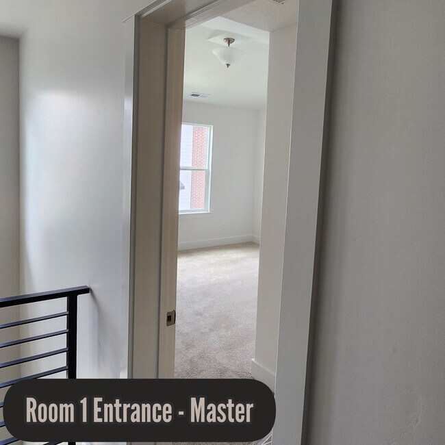 Building Photo - 3740 3740 W