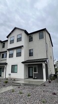 Building Photo - 594 S 900 W