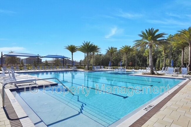 Building Photo - 13968 Molina Dr