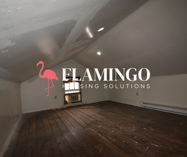 Building Photo - 622 W Fairview Ave