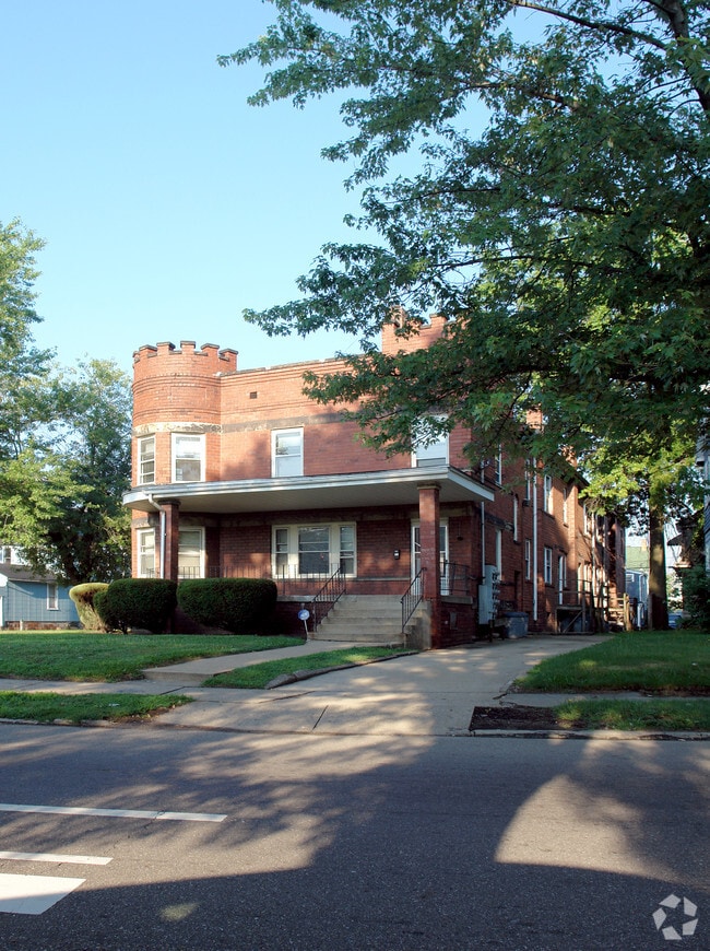 Primary Photo - 1051-1063 7th St NW