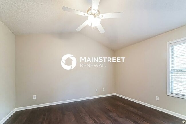 Building Photo - 2 Bedroom Pet-Friendly Home in CARTERSVILLE, GA with Main Street Renewal