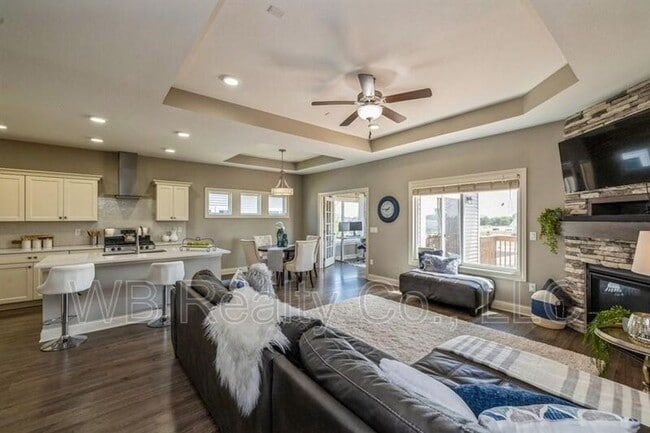 Building Photo - 9366 Primo Ln