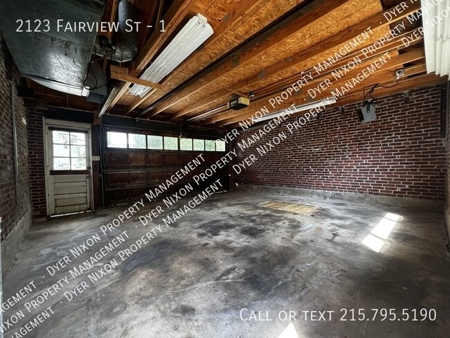 Building Photo - 2123 Fairview St