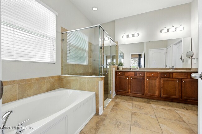 Building Photo - 2304 Evening Breeze Ln