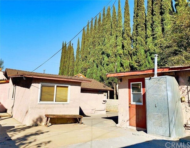 Building Photo - 1030 W Garvey Ave