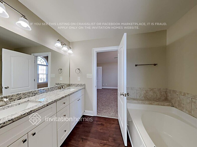 Building Photo - 48 Bergamont Cir