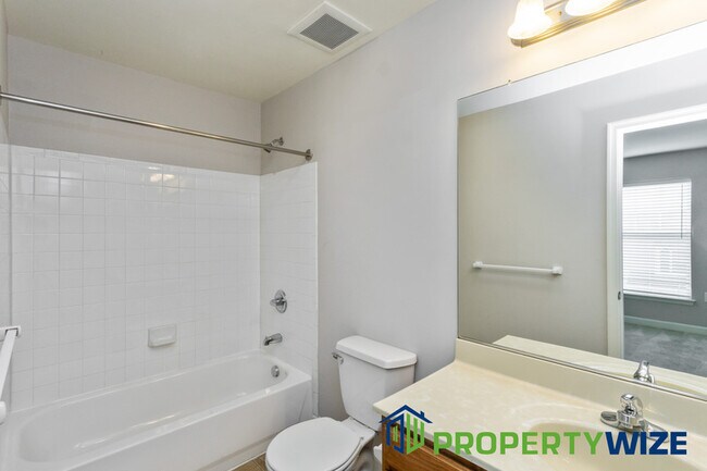 Building Photo - 4128 Orchard Ridge Blvd