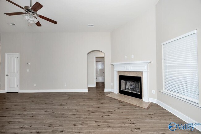 Building Photo - 130 Tybee Dr