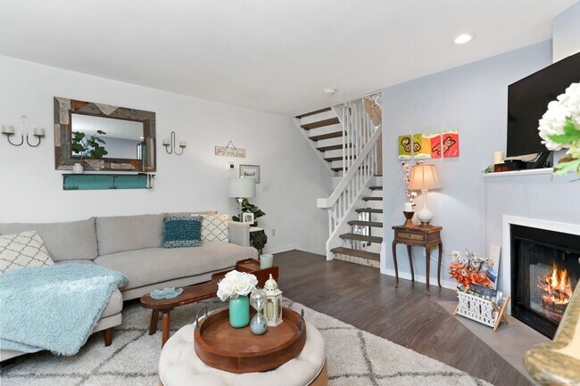 Building Photo - 101 Grove St