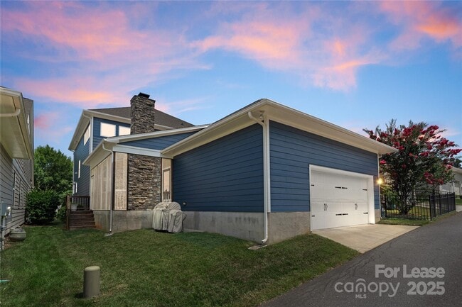 Building Photo - 5137 Rialto St