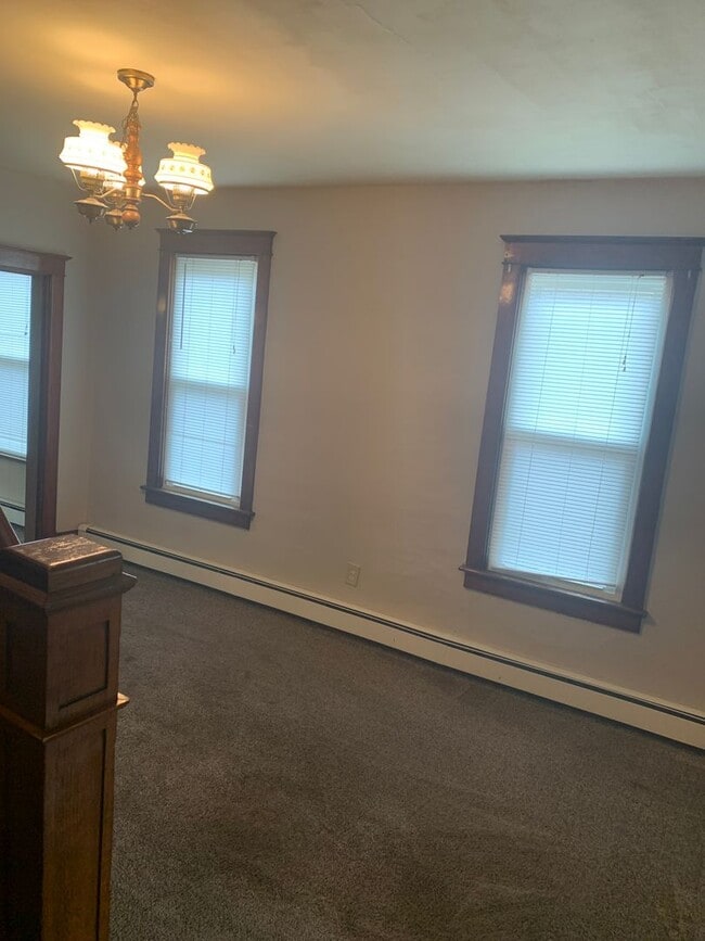 Building Photo - Dallastown SD 3 Bedroom House-Yard, Parking