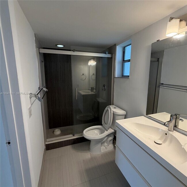 Building Photo - 7505 SW 82nd St