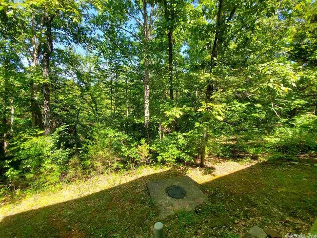 Building Photo - 16 Akokisa Dr