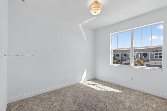 Building Photo - 3595 NW Solange Ct