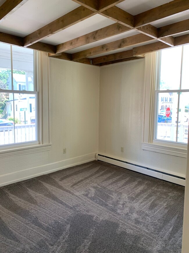 Main Bedroom - 133 S Main St