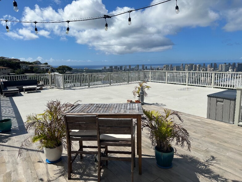 Building Photo - 1810 St Louis Dr