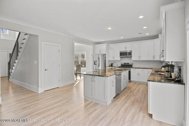 Building Photo - 192 Willow Dr