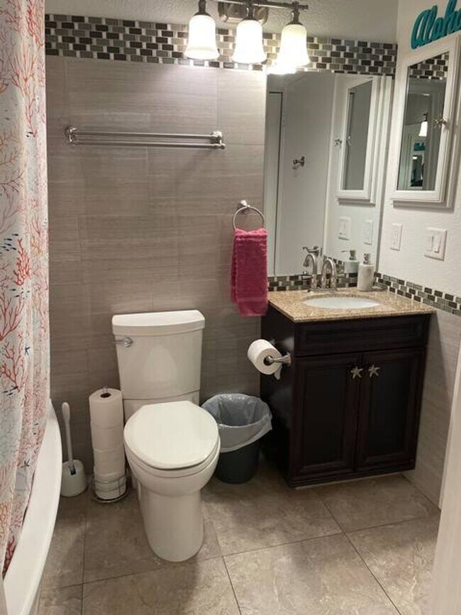 Building Photo - Keonekai Villages upstairs 2 bedroom, 1.5 bathroom unit, with 2 parking spaces