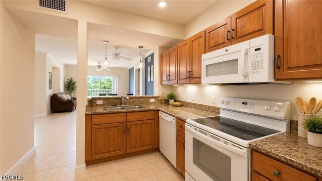 Building Photo - 13100 Bella Casa Cir