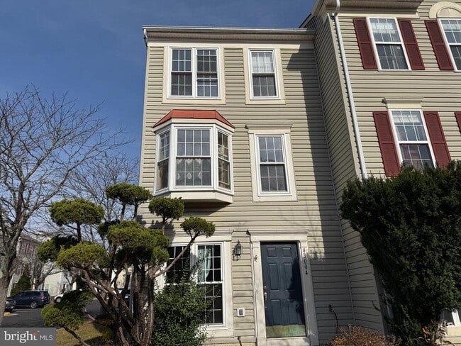 Building Photo - 43004 Beachall St