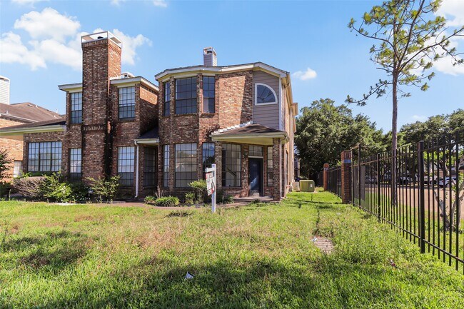 Building Photo - 8888 Benning Dr
