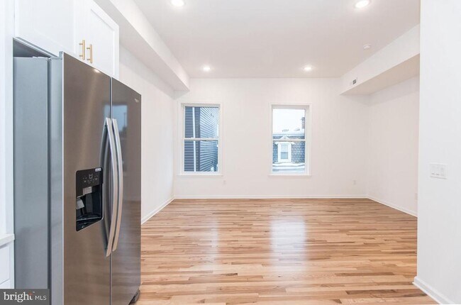 Building Photo - 315 N Preston St