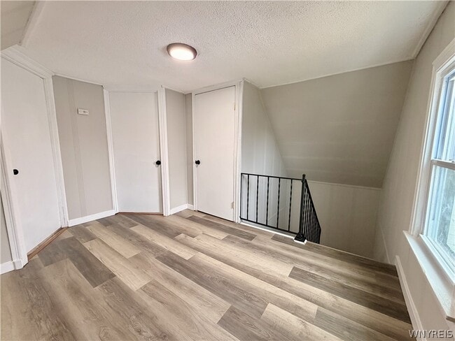 Building Photo - 35 Dorris Ave