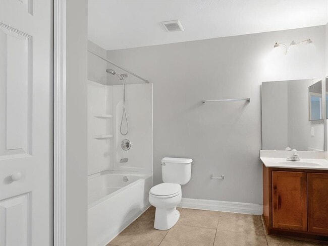 Building Photo - 2274 Geneva Dr