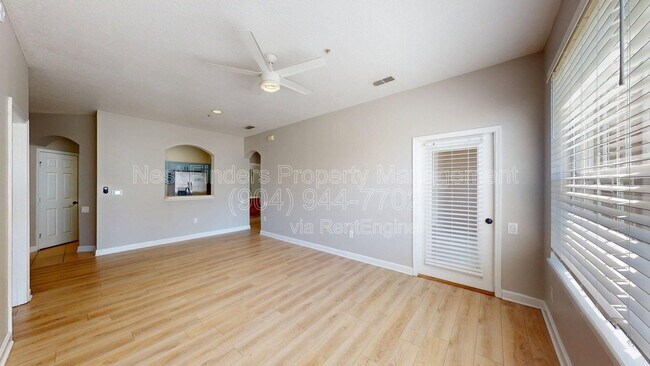 Building Photo - 7990 Baymeadows Rd E