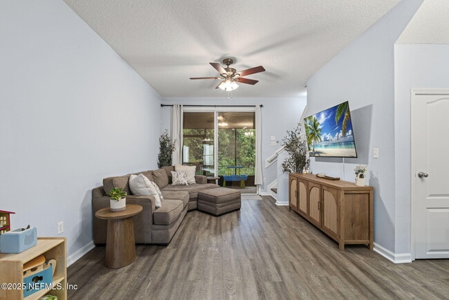Building Photo - 6110 Bartram Village Dr