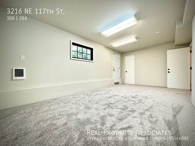 Building Photo - Beautiful Home on Thorton Creek