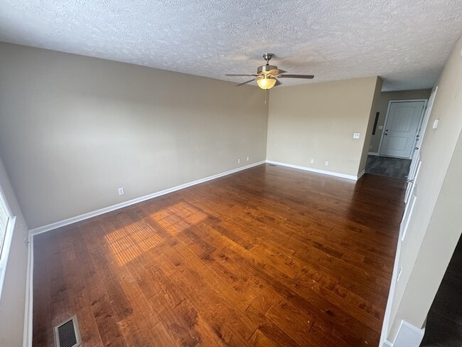 Building Photo - 812 Sevier St