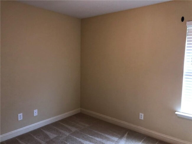 Building Photo - 8195 Savage Loop