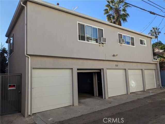 Building Photo - 1019 6th St