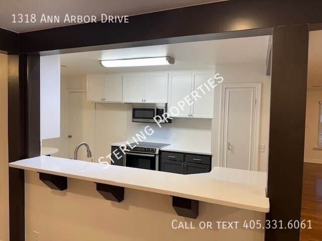 Building Photo - 1318 Ann Arbor Dr