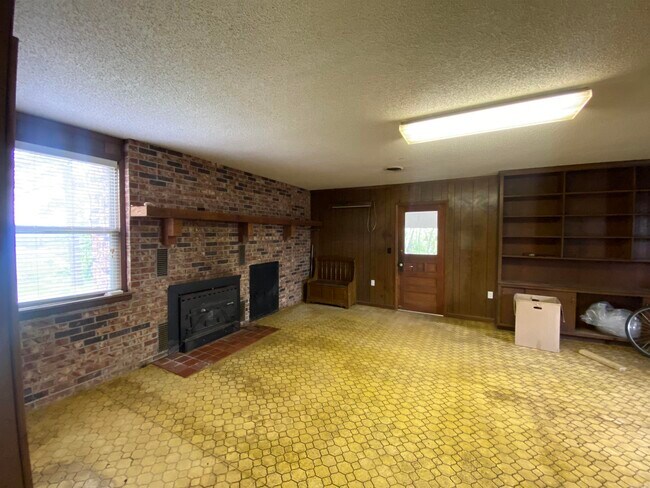 Building Photo - 798 Shake Rag Rd