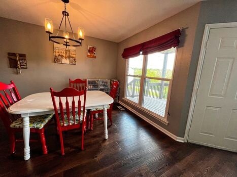 Building Photo - 2731 Smith Springs Rd