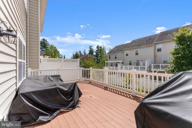 Building Photo - 15305 Kettlebaston Ln