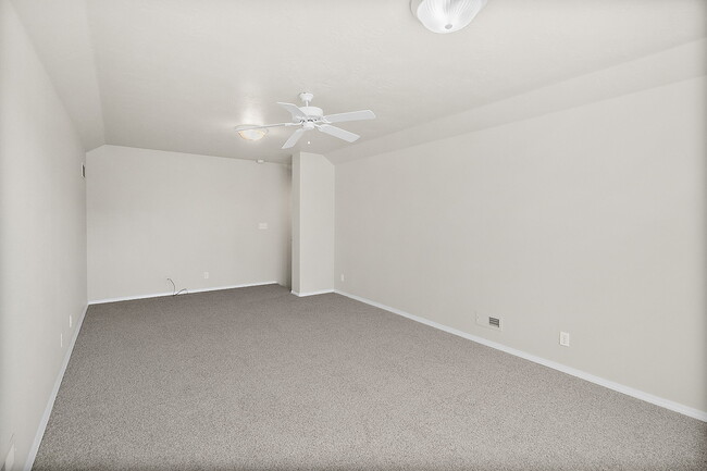 Building Photo - 10460 W Achillea St