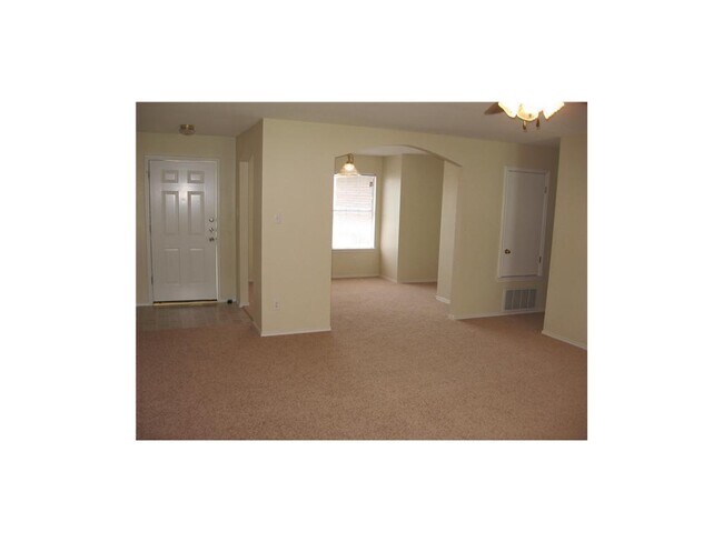 Building Photo - 3913 Haleys Way