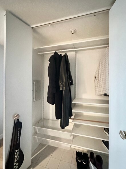 Smart closets - 405 N Wabash Ave