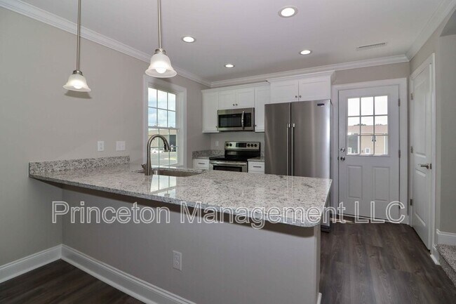 Building Photo - 3967 Newhall Dr NW