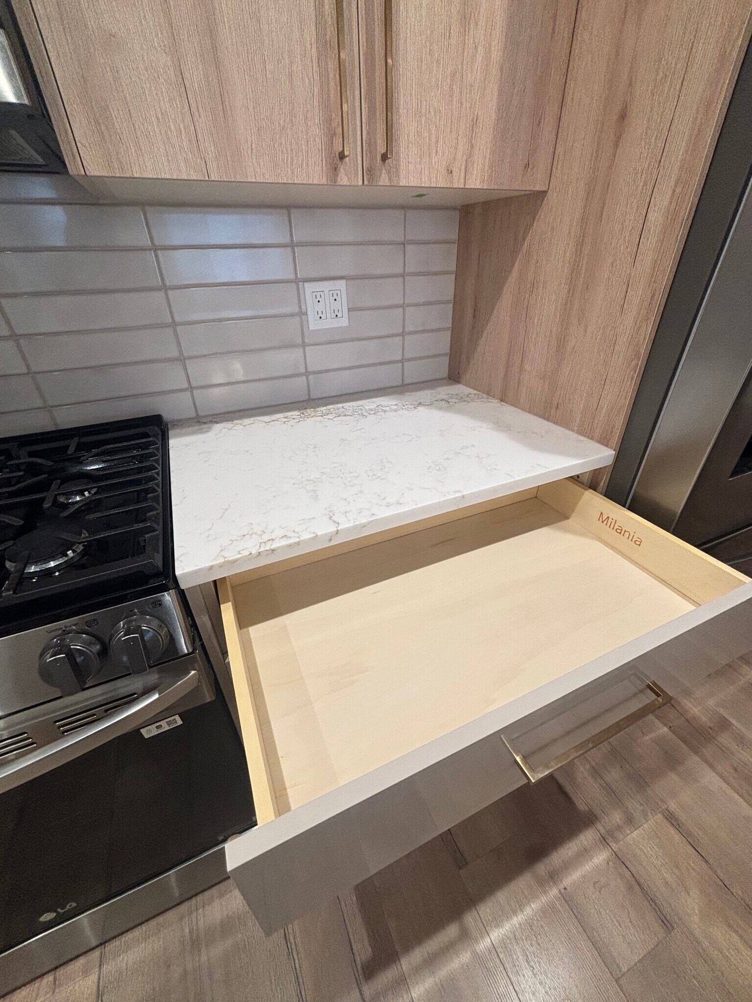 Building Photo - 6853 W Belmont Ave